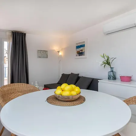 Mestral Atic By Interhome