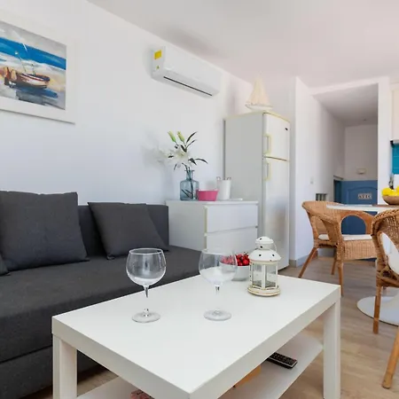 Appartement Mestral Atic By Interhome Tossa de Mar