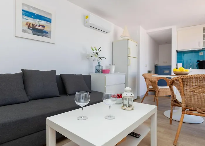 Apartment Mestral Atic By Interhome Tossa de Mar